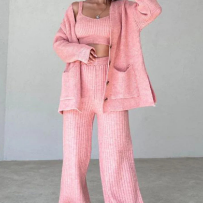 Conjunto Chloe - Crop top con cárdigan y pantalón, tres piezas